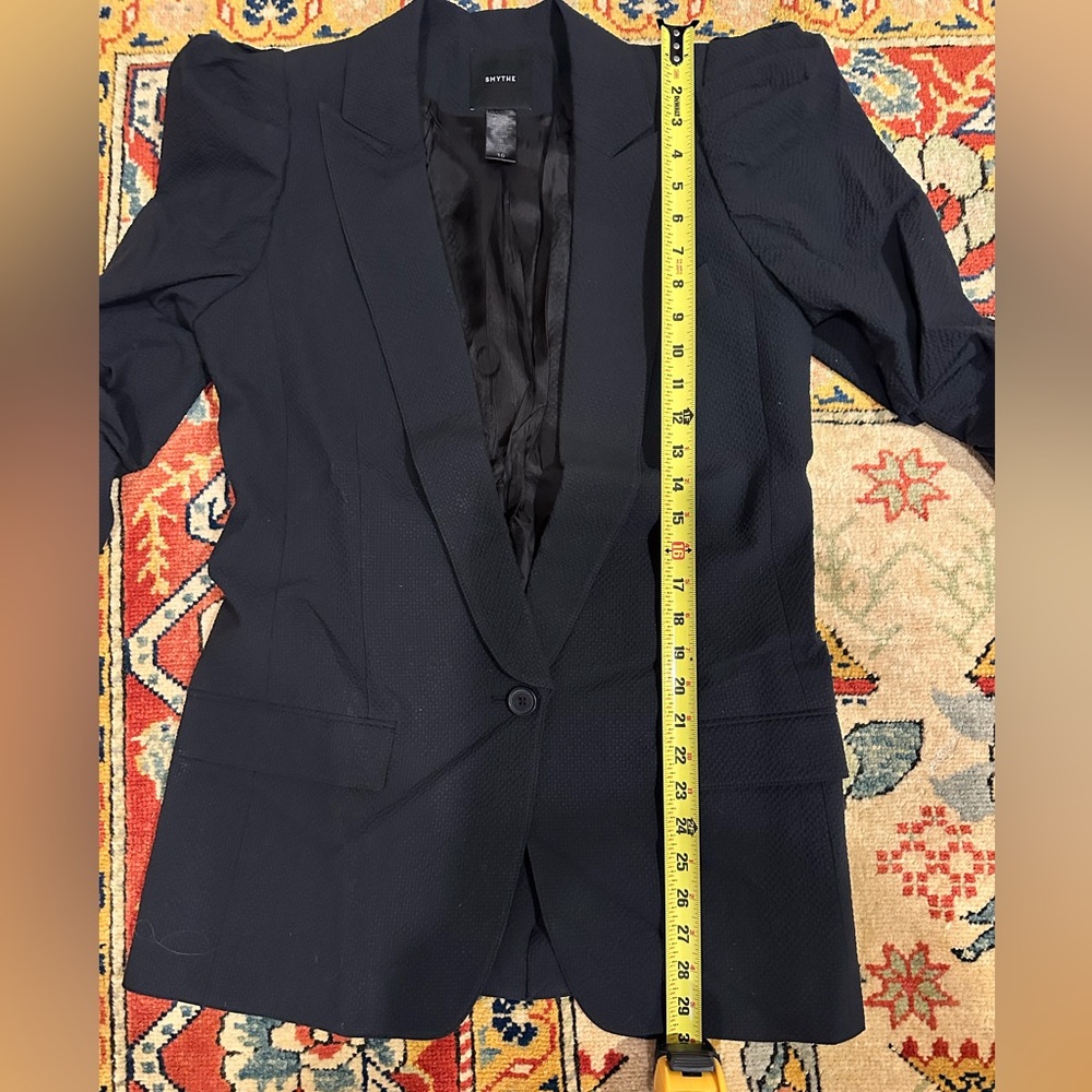 SMYTHE scrunch sleeve long line blazer - black seersucker - Picture 9 of 11